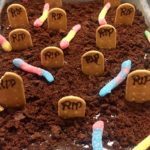 Halloween: bolo de ~ chocolate ~ cemitério